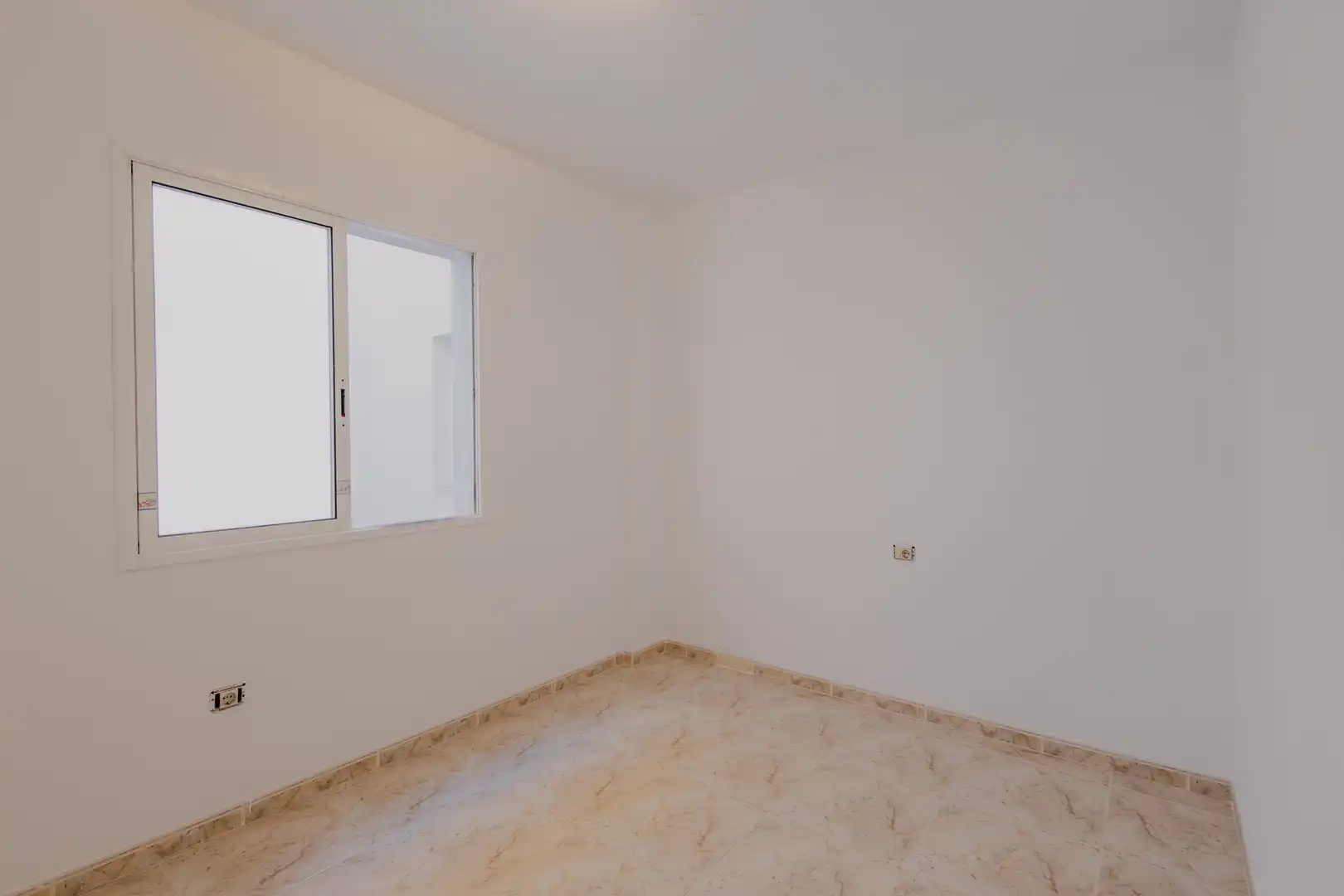 Habitación de Piso en venta en La Camella
