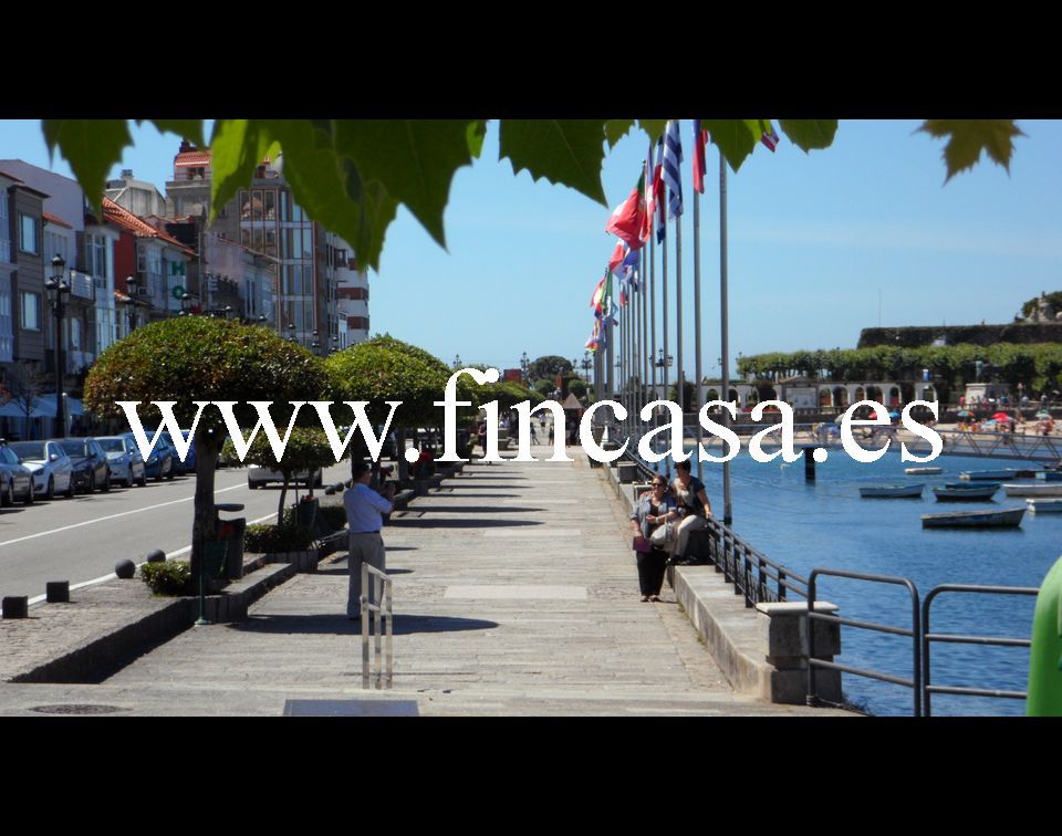 Vista exterior de Local en venda en Baiona