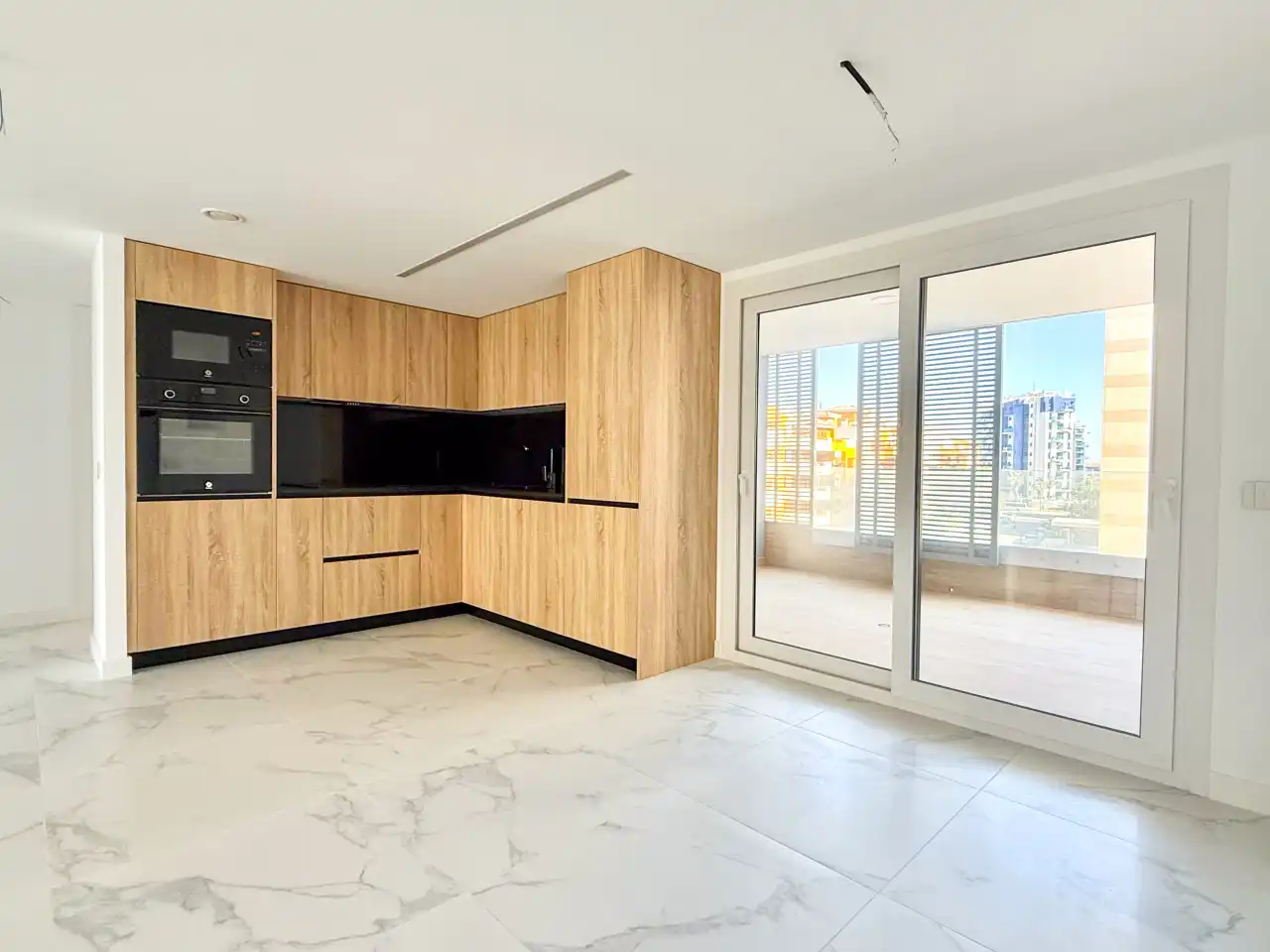 Kitchen of Flat for sale in Torrevieja  with Air Conditioner, Heating and Terrace