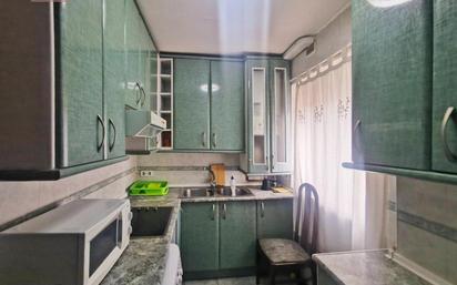 Kitchen of Flat for sale in  Madrid Capital  with Air Conditioner, Heating and Terrace