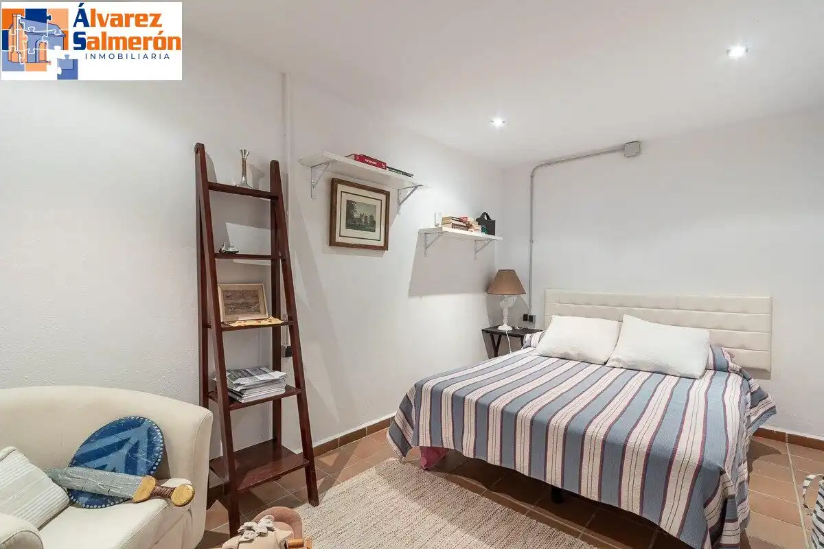 Bedroom of Houses for sale in Huétor Vega  with Air Conditioner, Heating and Terrace