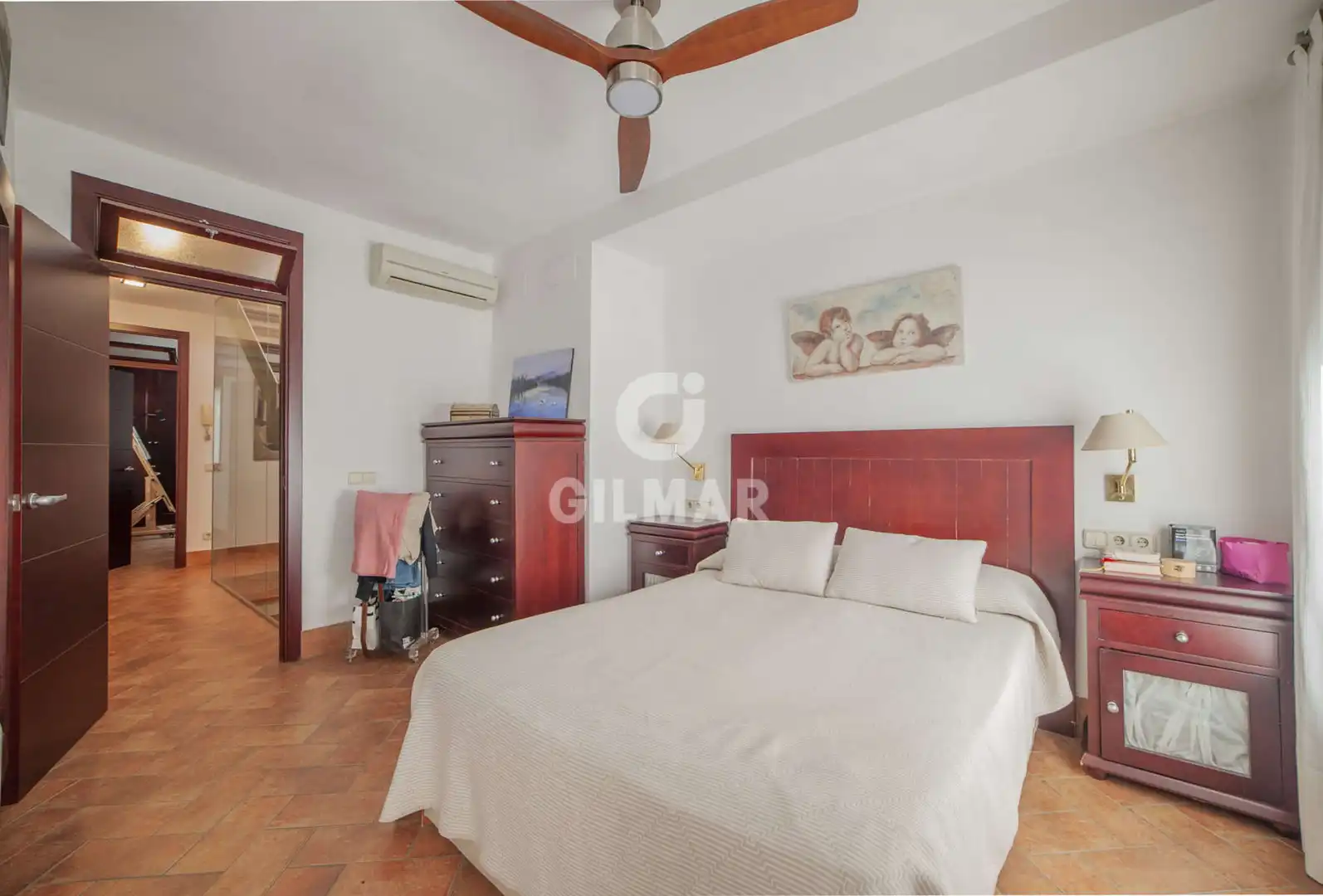 Habitación de Casa adosada en venta en Sevilla con Calefacción