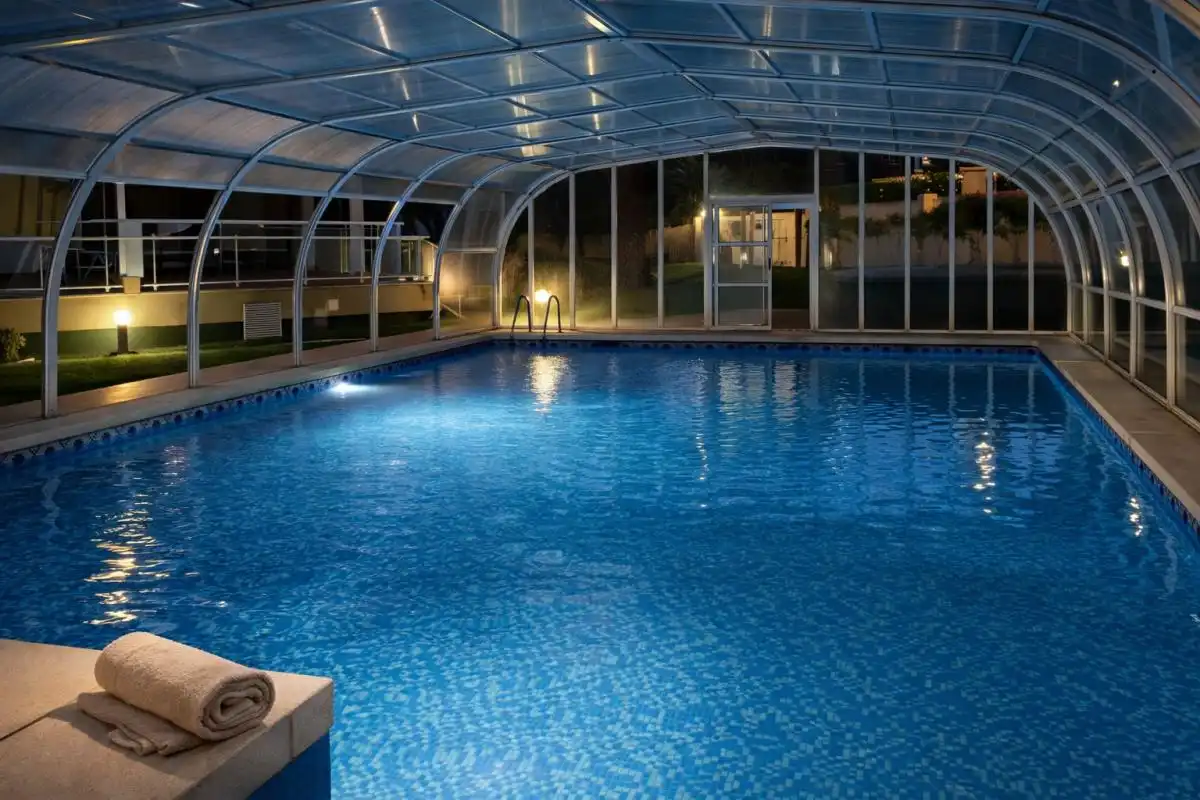 Piscina de Planta baixa en venda en Dénia amb Calefacció, Jardí privat i Terrassa