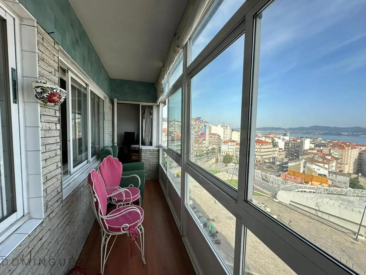 Terrassa de Pis en venda en Vigo  amb Calefacció, Parquet i Terrassa