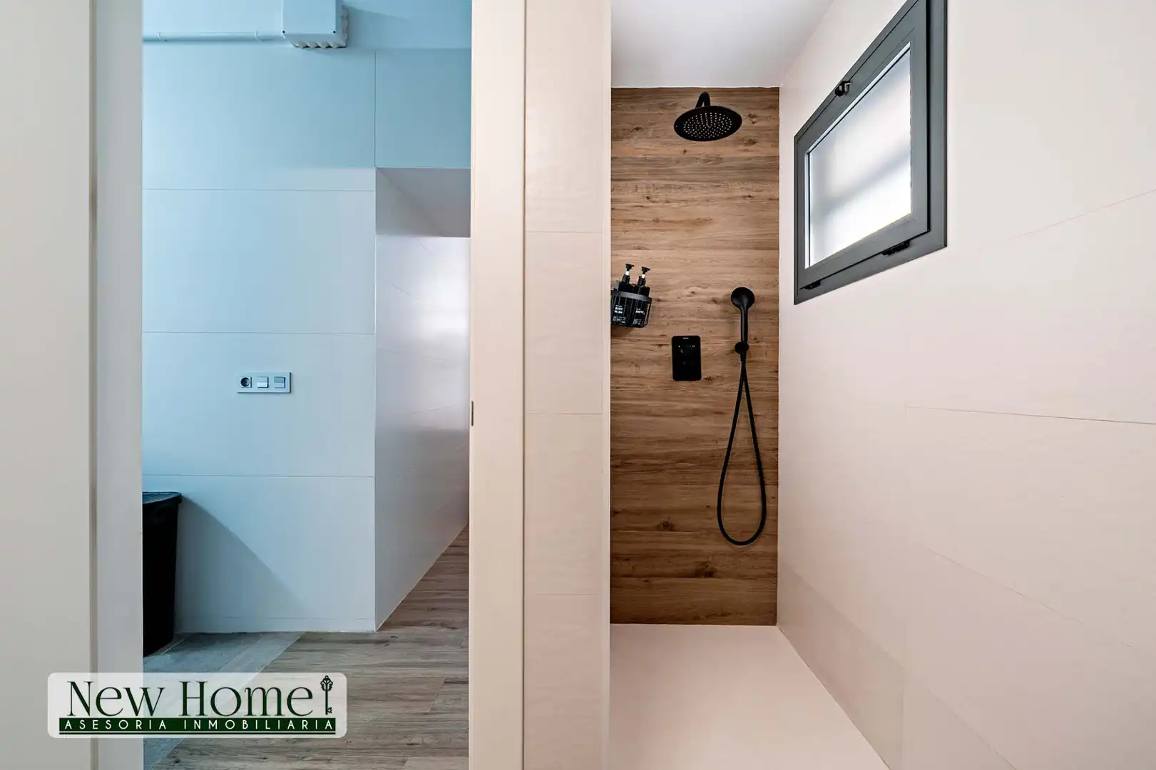 Bathroom of Houses for sale in Roquetas de Mar  with Air Conditioner, Terrace and Furnished