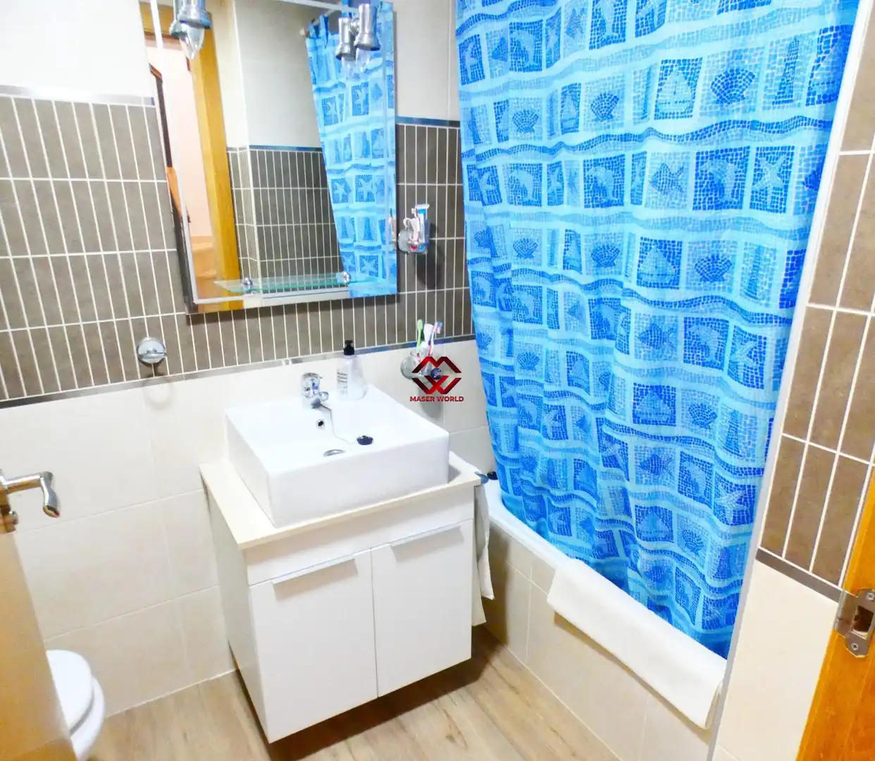 Bathroom of Attic for sale in Cartagena  with Air Conditioner, Terrace and Furnished