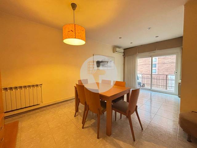 Piso en Venta en Hostal