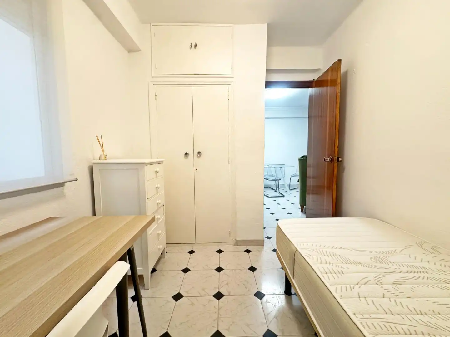 Dormitori de Pis en venda en Málaga amb Aire condicionat, Terrassa i Moblat