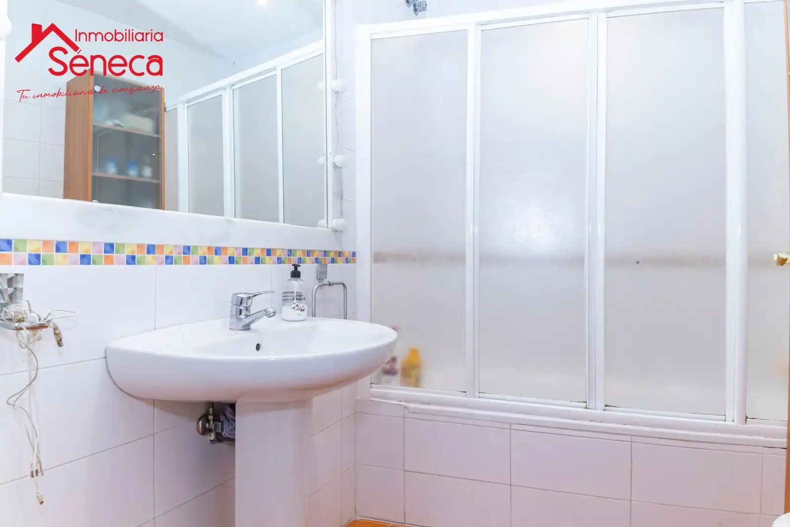 Bany de Casa o xalet en venda en Córdoba amb Aire condicionat, Calefacció i Terrassa