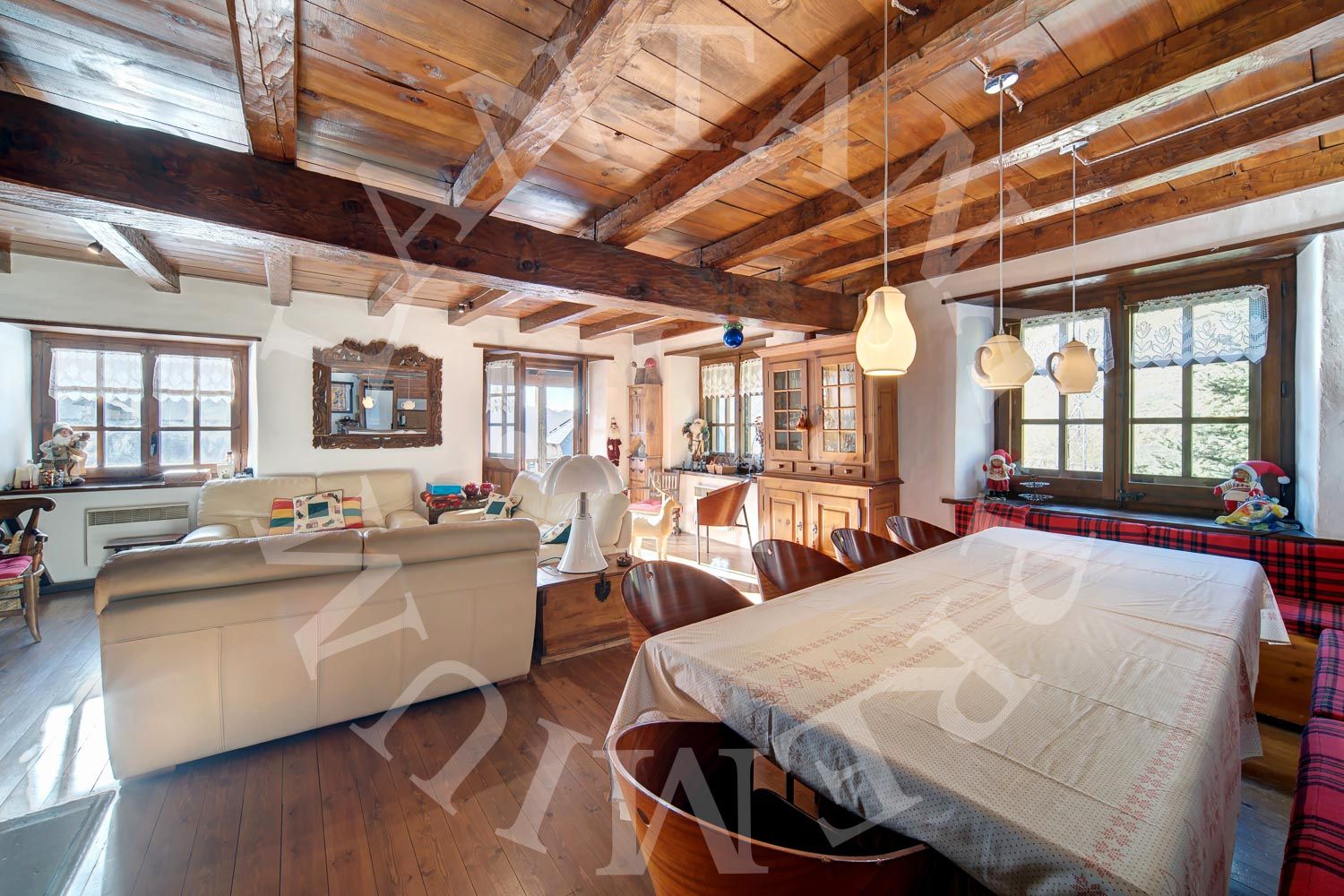 Living room of House or chalet for sale in Naut Aran  with Heating, Terrace and Storage room