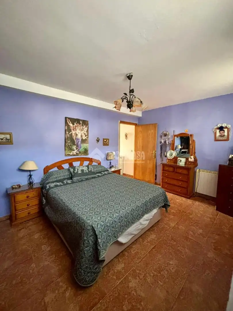 Dormitori de Casa adosada en venda en Andújar amb Aire condicionat i Moblat