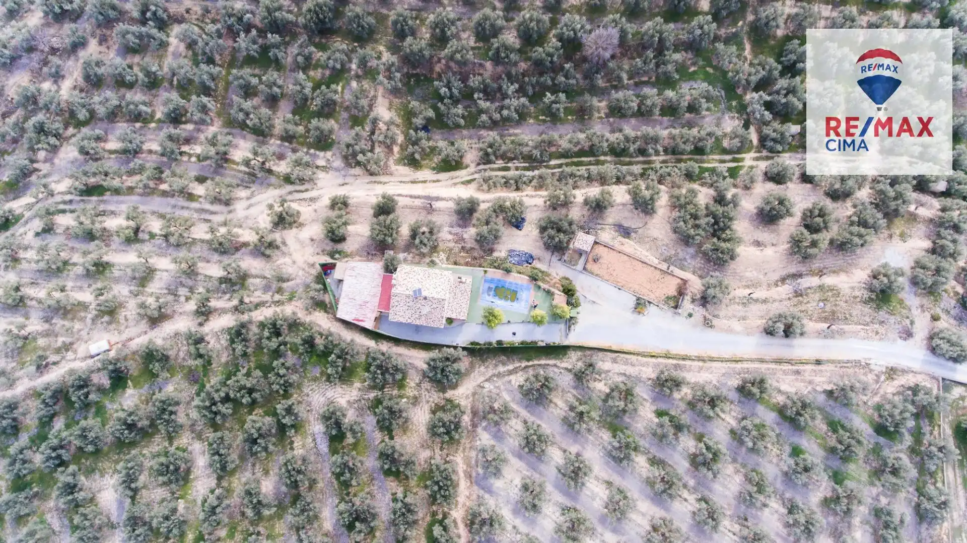 Casa o xalet en venda en Pozo Alcón amb Aire condicionat, Calefacció i Jardí privat