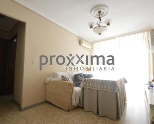 Bedroom of Flat to rent in  Sevilla Capital  with Air Conditioner and Terrace