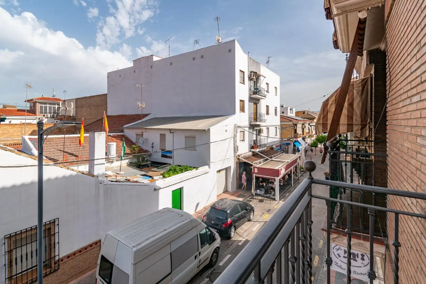 Außenansicht von Wohnung zum Verkauf in Armilla mit Klimaanlage, Heizung und Terrasse