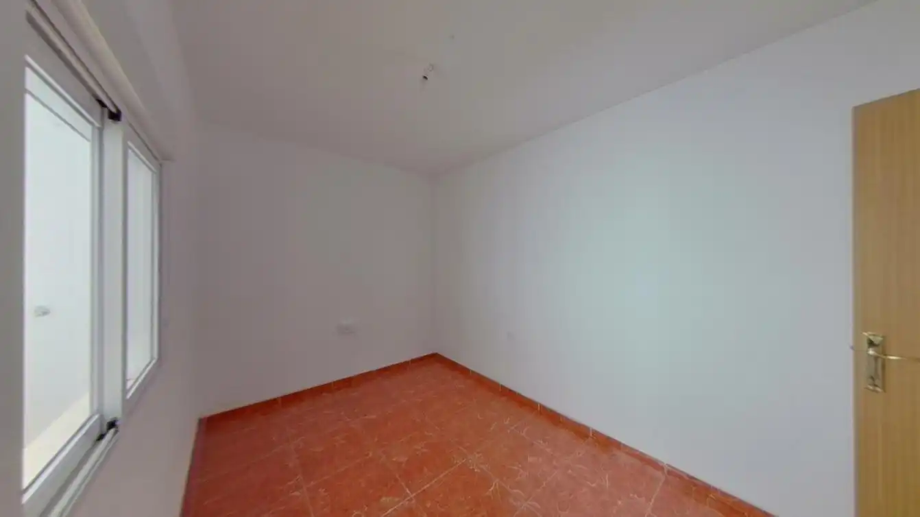 Flat with lift for sale in C/ Pedro Cabanes, imagen 9