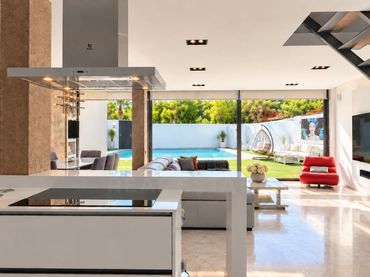 Haus mit Pool zum Verkauf in Nueva Andalucía