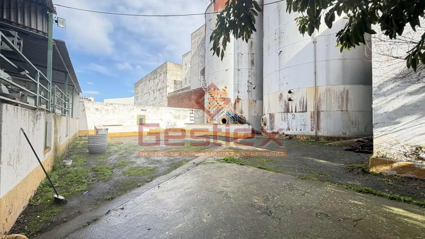 Nave industrial en venta en Almendralejo, imagen 3