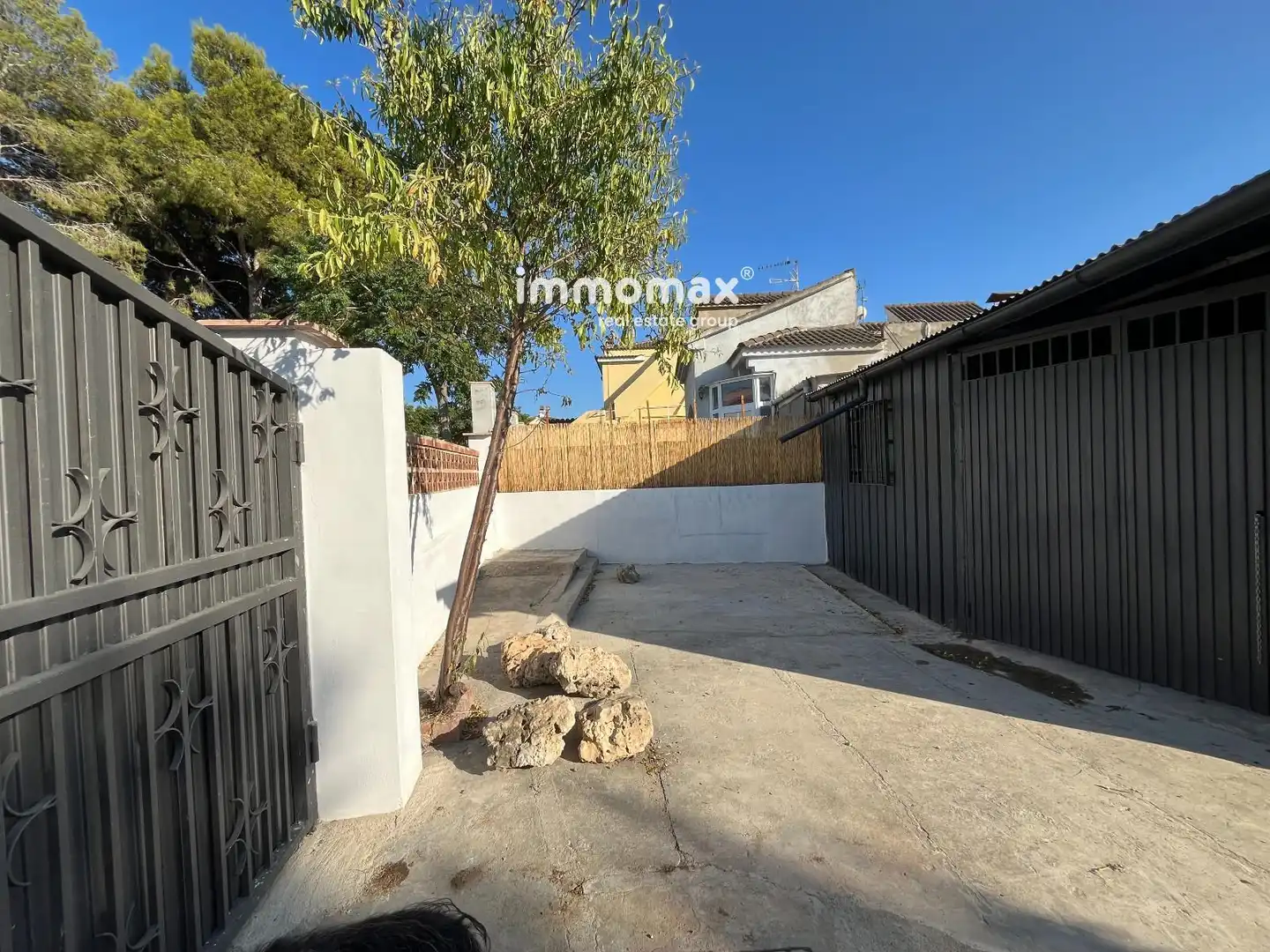 Exterior view of Houses for sale in Vilanova i la Geltrú  with Terrace and Storage room