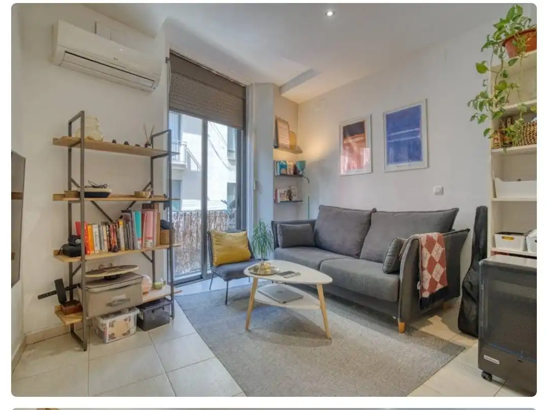 Wohnung mit Terrasse zum Verkauf in PETONS