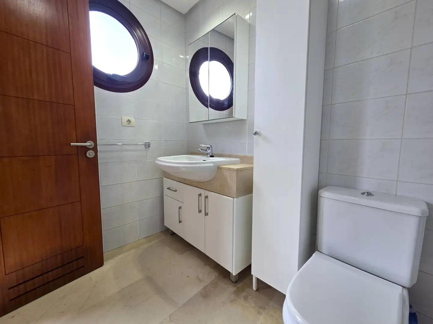 Badezimmer von Wohnung zur Miete in Las Palmas de Gran Canaria mit Privatgarten, Abstellraum und Möbliert
