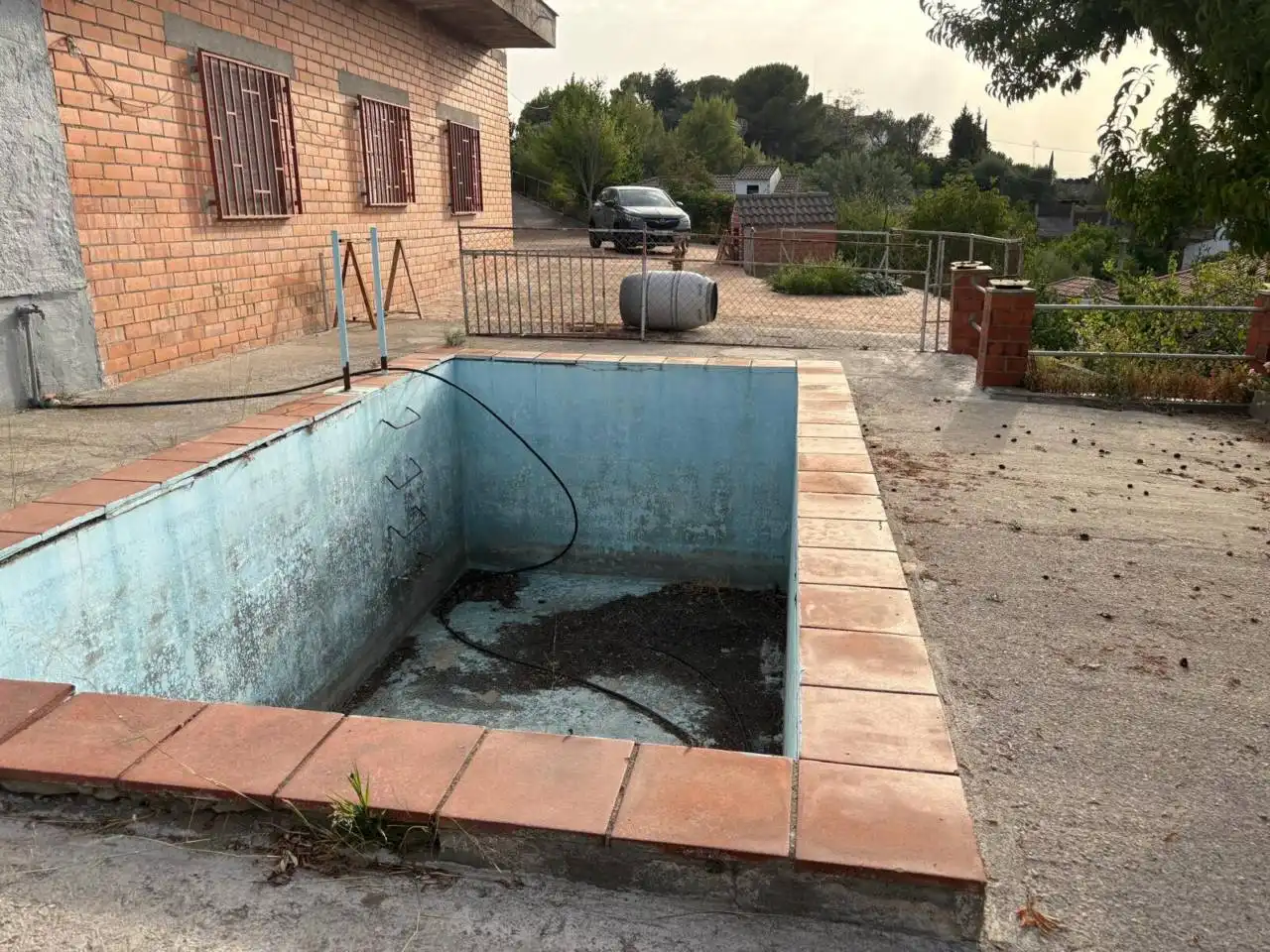 Piscina de Casa o xalet en venda en Olesa de Montserrat amb Aire condicionat, Jardí privat i Terrassa