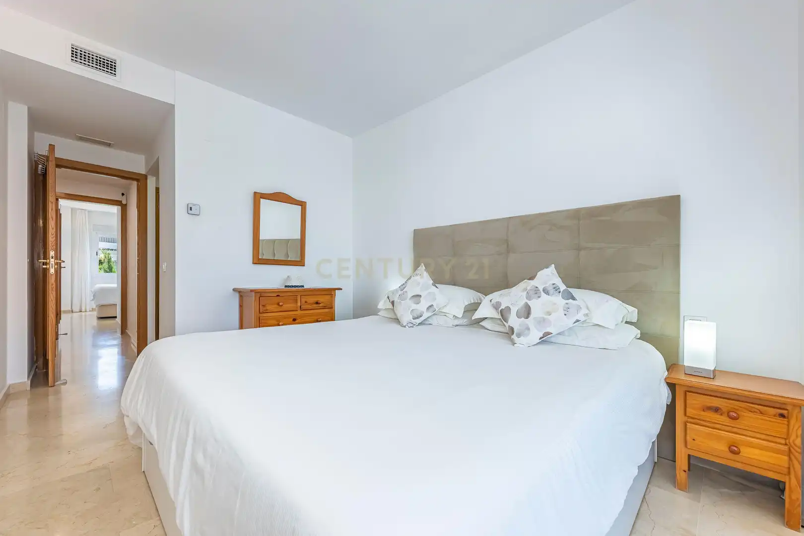 Bedroom of Apartments for sale in Marbella  with Air Conditioner, Swimming Pool and Washing machine