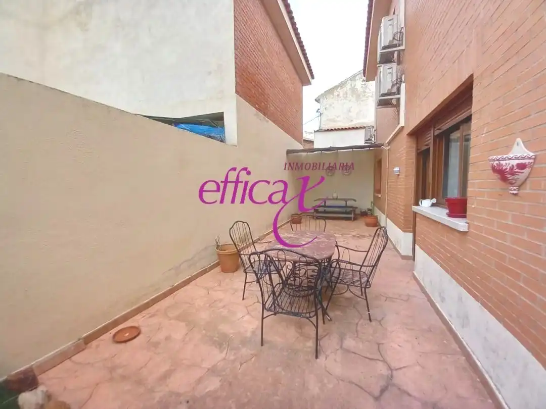 Terrassa de Casa o xalet en venda en La Puebla de Montalbán amb Aire condicionat i Calefacció