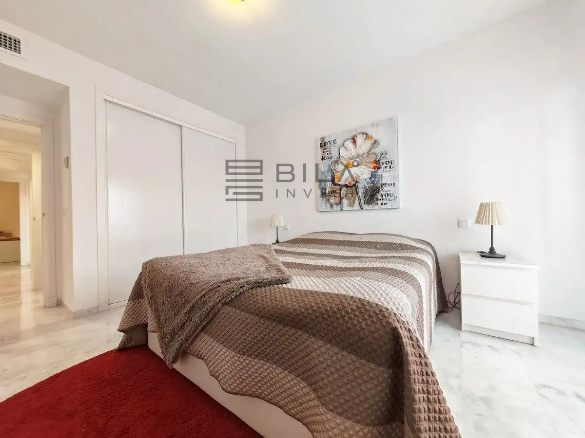 Flat with pool for sale in Urb. Reserva de Marbella, imagen 11