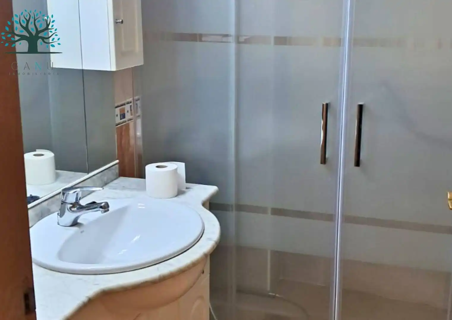 Bany de Pis en venda en Alhama de Murcia amb Aire condicionat, Terrassa i Traster