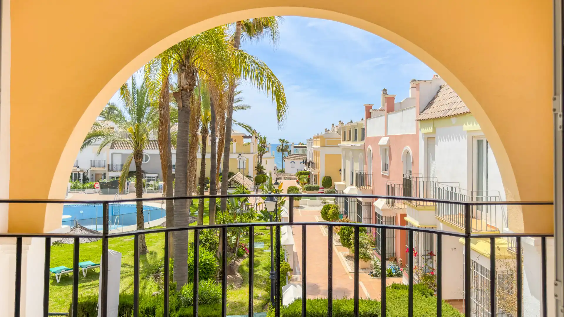 Exterior view of Detached homes for sale in Marbella  with Air Conditioner, Heating and Private garden