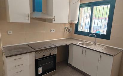 Cuina de Pis en venda en Torrent amb Aire condicionat i Terrassa