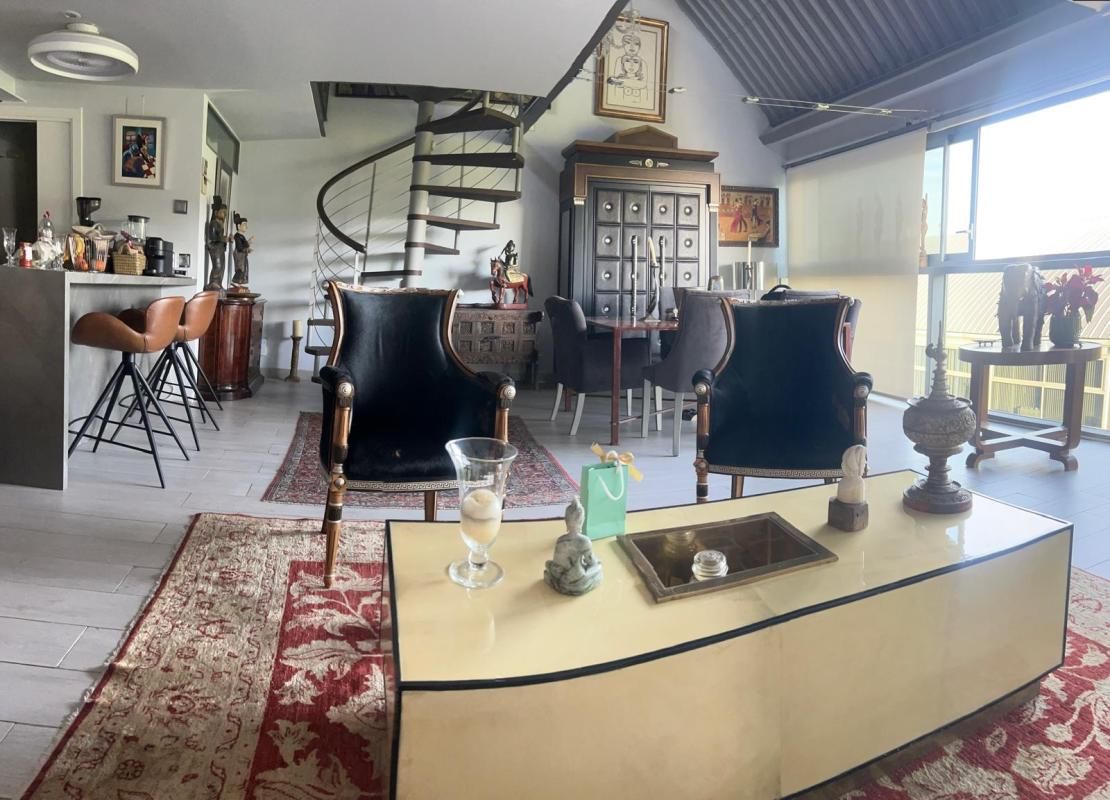 Dúplex en venda a C. Antonio Suárez, 10, Reyes Católicos