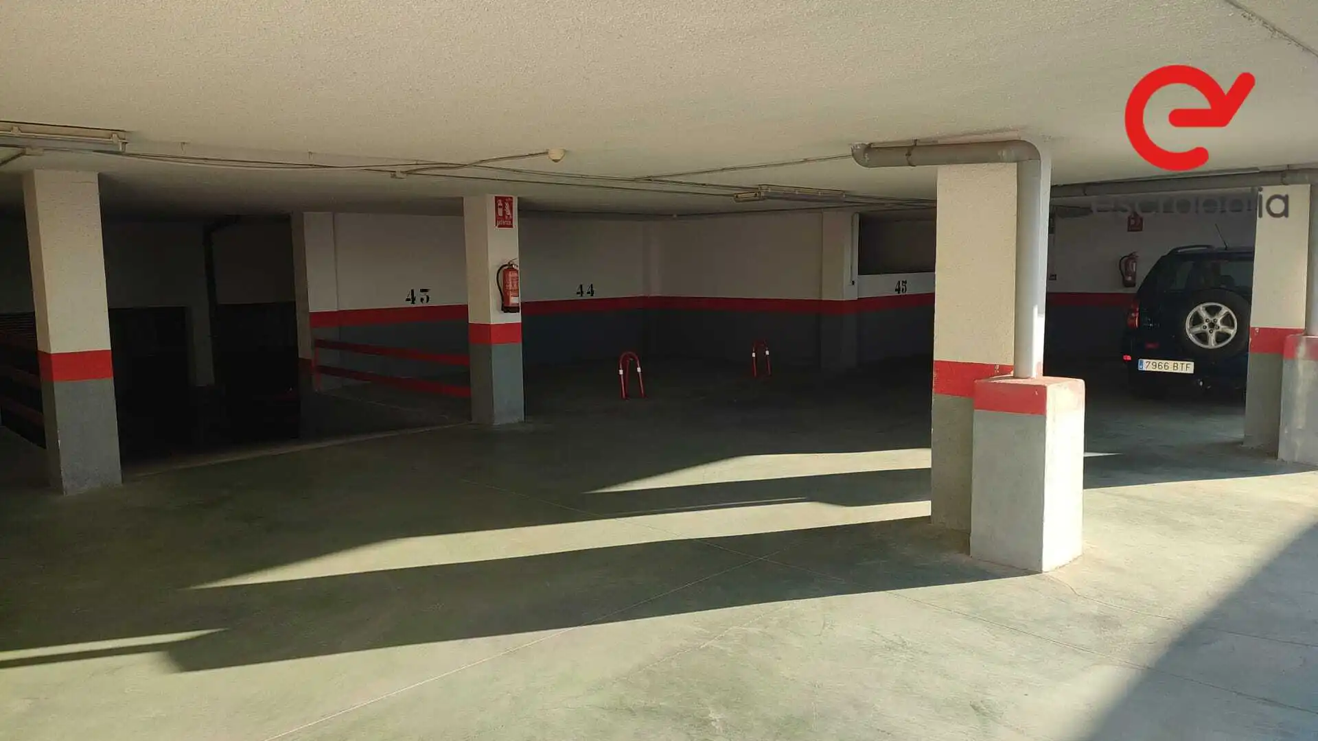 Einzelparkplatz mit Aufzug zum Verkauf in Ronda d'Alzira 48, imagen 3