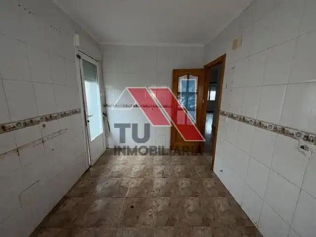Houses for sale in Huecas  with Storage room, Swimming Pool and Alarm