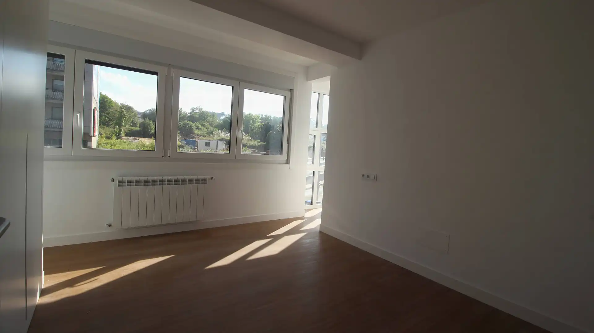 Habitación de Piso en venta en Oleiros con Calefacción, Parquet y Terraza