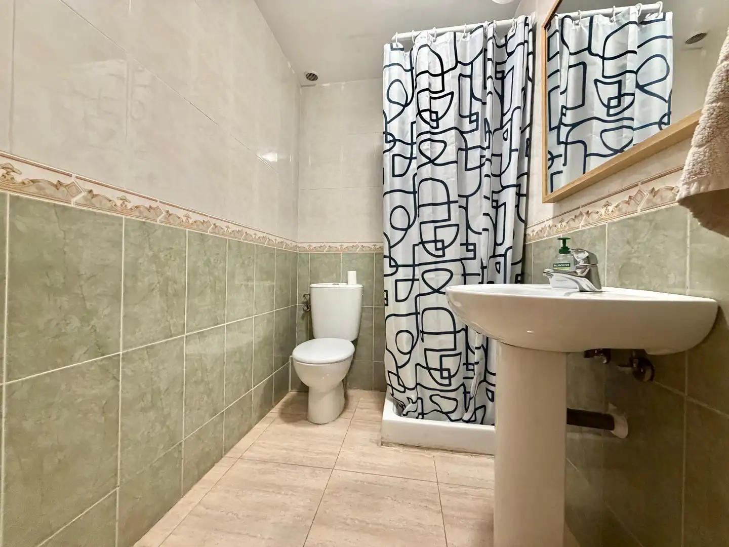 Badezimmer von Einfamilien-Reihenhaus zum Verkauf in Seseña mit Klimaanlage, Heizung und Alarm