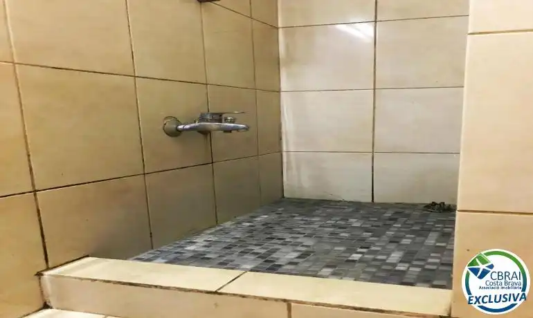 Casa a schiera con piscina in vendita a Passatge Trabuc II, imagen 19