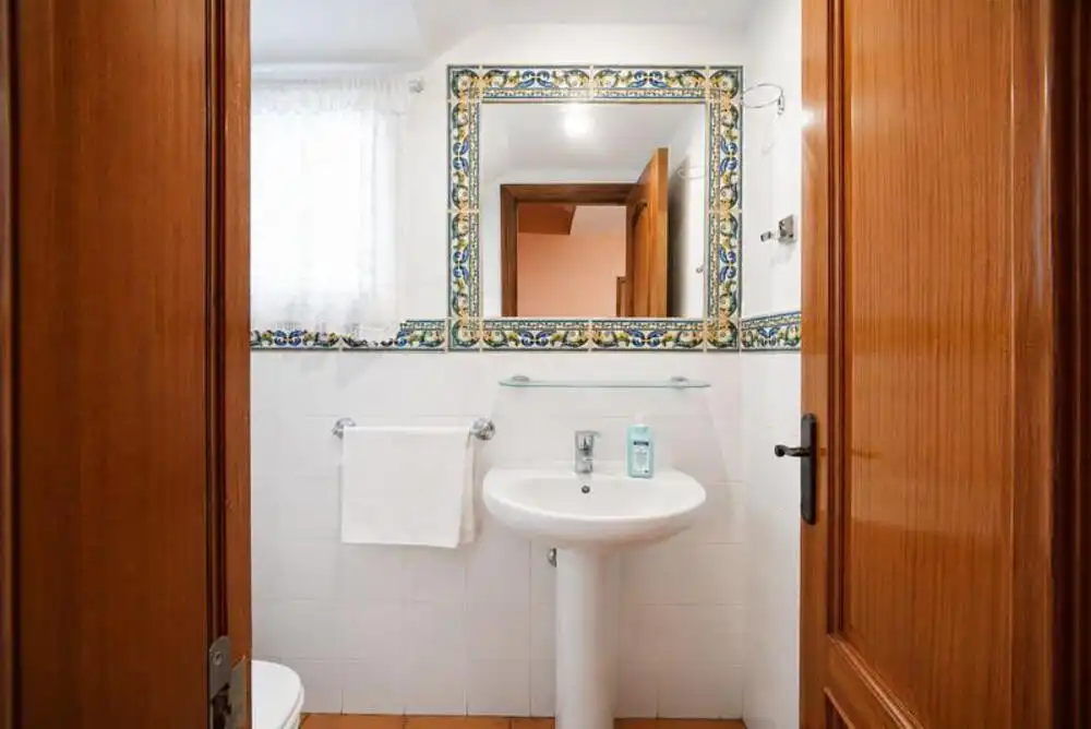 Baño de Casa adosada en venta en Marbella con Aire acondicionado, Terraza y Amueblado