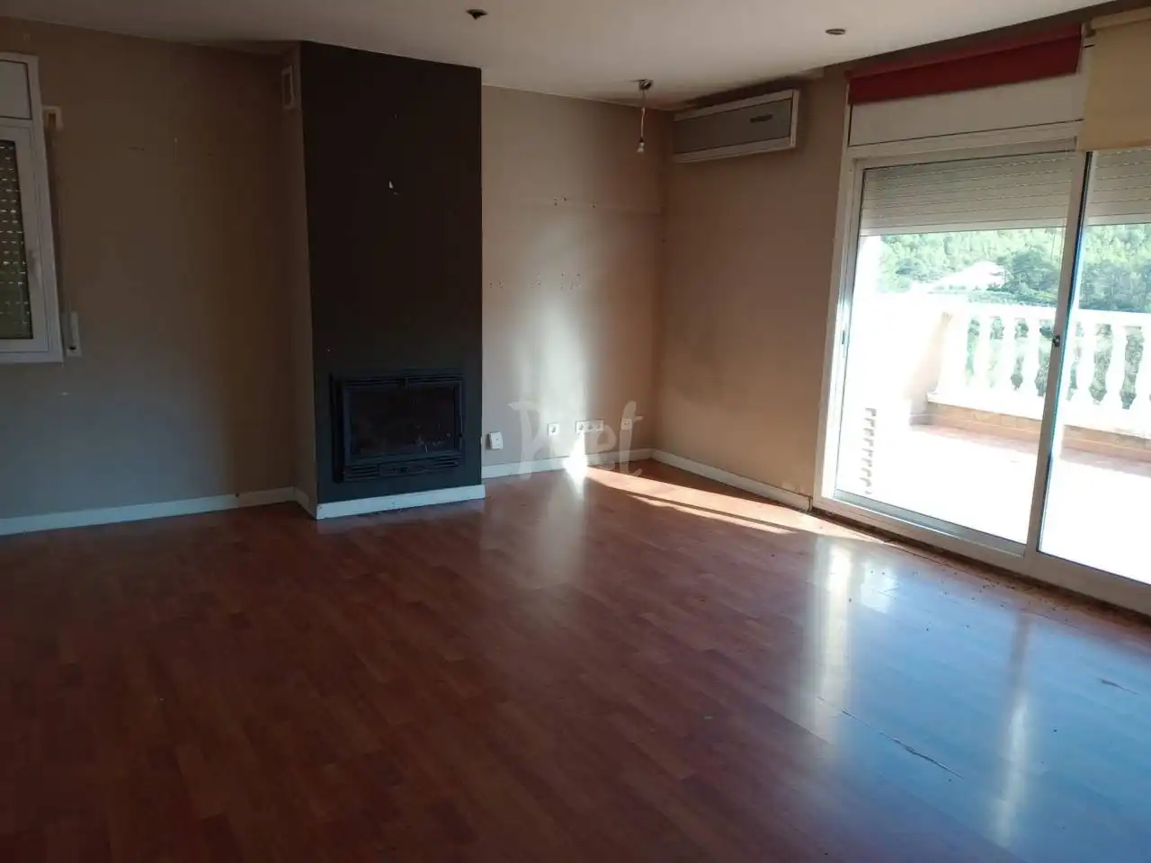 Sala de estar de Piso en venta en Canyelles con Jardín privado y Terraza