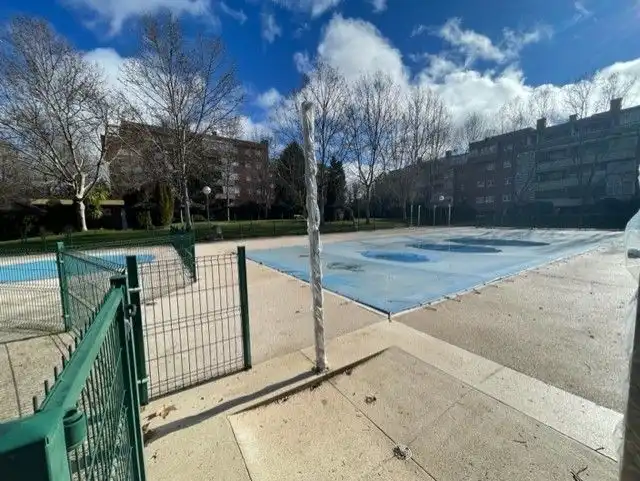 Piscina de Ático en venta en Rivas-Vaciamadrid con Aire acondicionado, Calefacción y Terraza