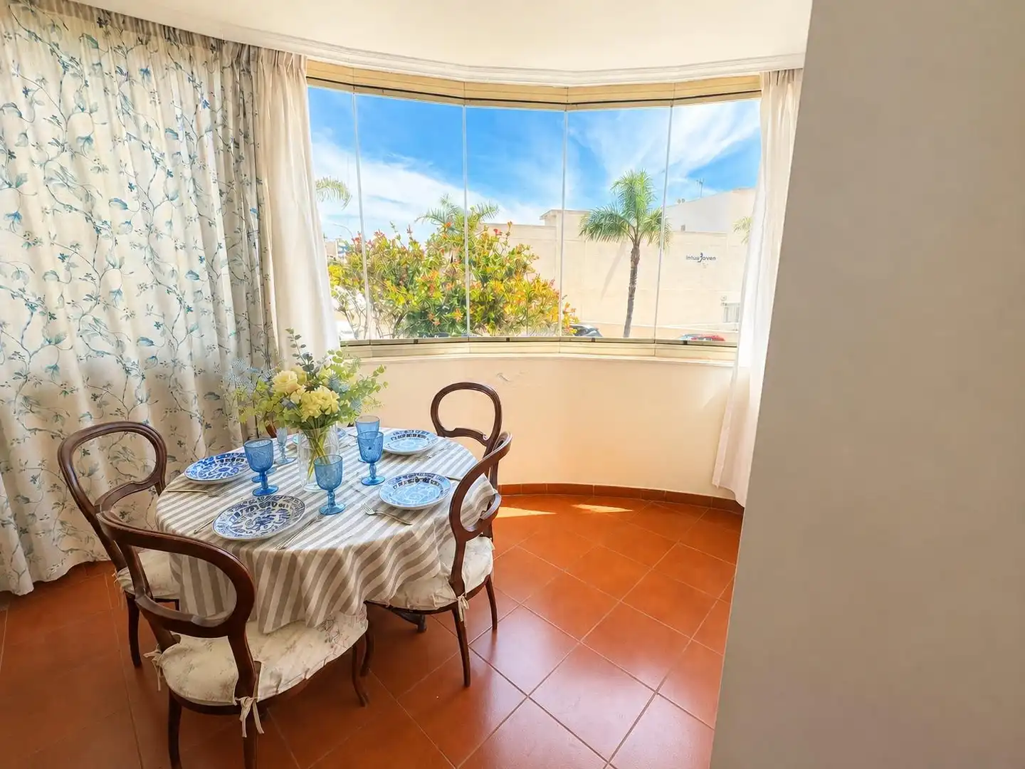 Apartamento con terraza en alquiler en La Carihuela - Los Nidos, imagen 3