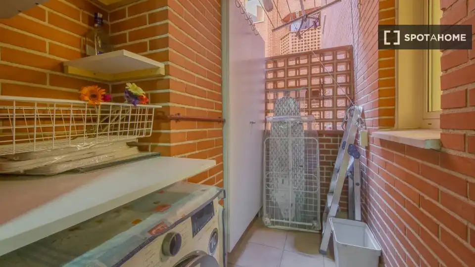 Kitchen of Flat for rent in Madrid  with Air Conditioner, Heating and Furnished