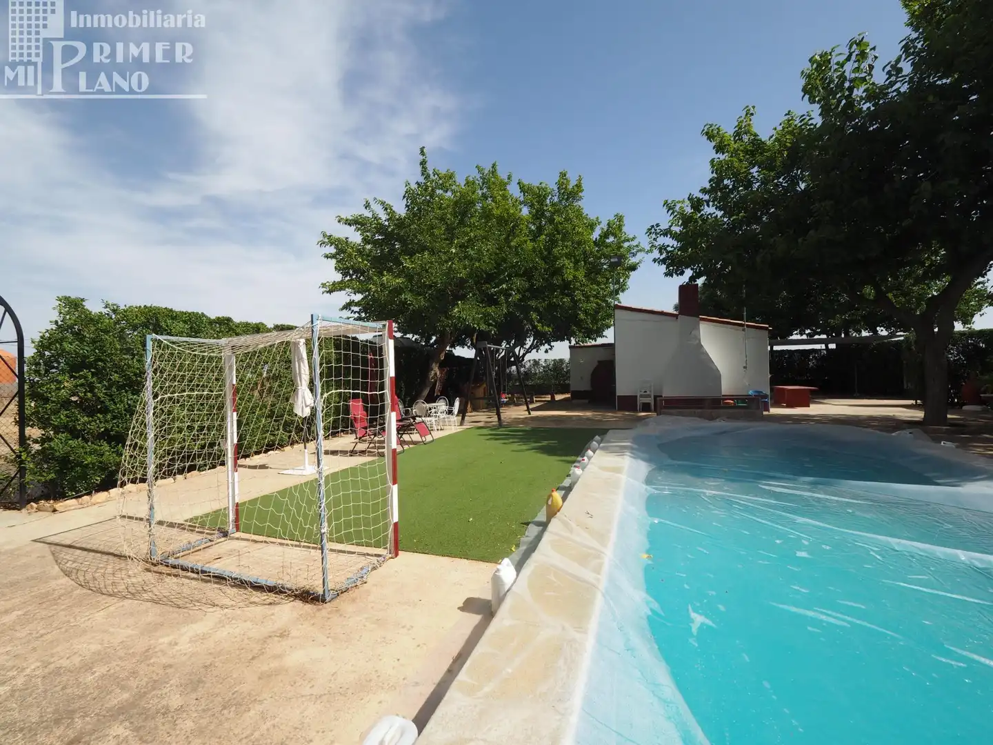 Swimming pool of Houses for sale in Argamasilla de Alba  with Swimming Pool