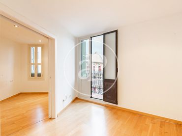 Attico con balcone in vendita a Carrer d'Aribau