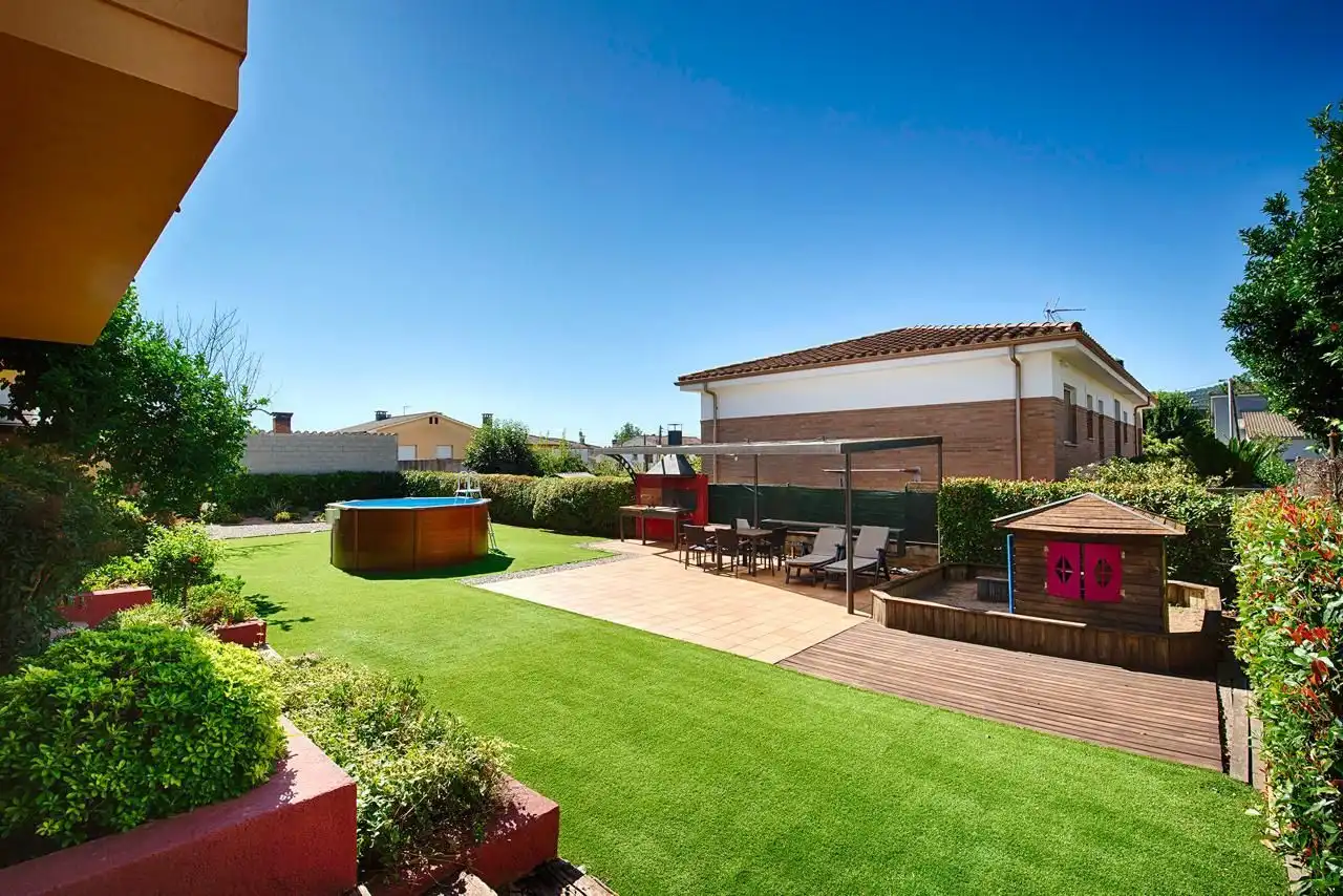 Casa con giardino in vendita a Porqueres, imagen 5