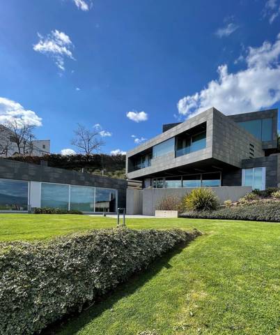 Casa-chalet en Venta en Calle dos Fornos de Atrás en Sarria