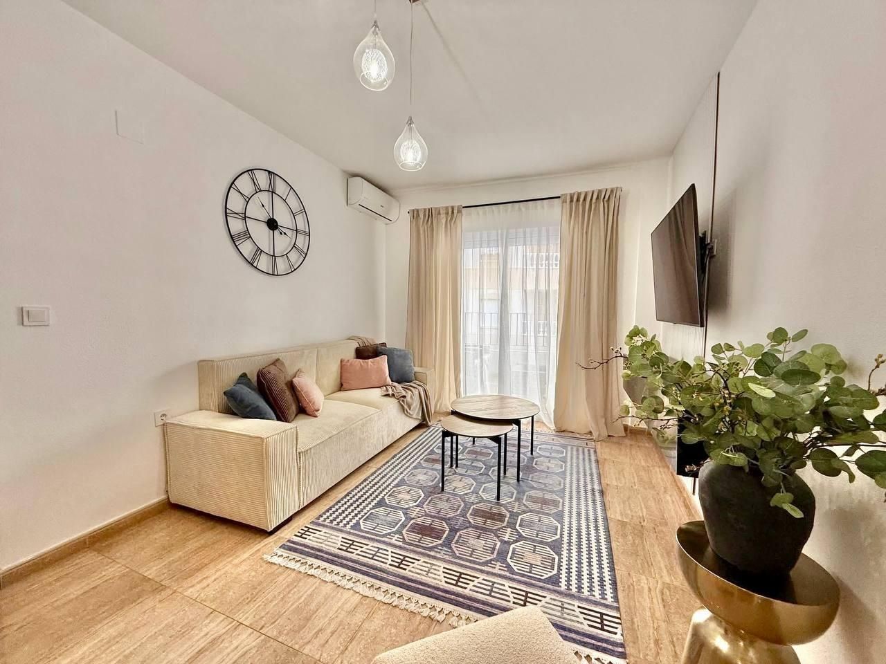 Living room of Apartment for sale in Torrevieja