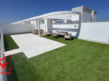 Attico con piscina in vendita a Las Tres Piedras - Costa Ballena