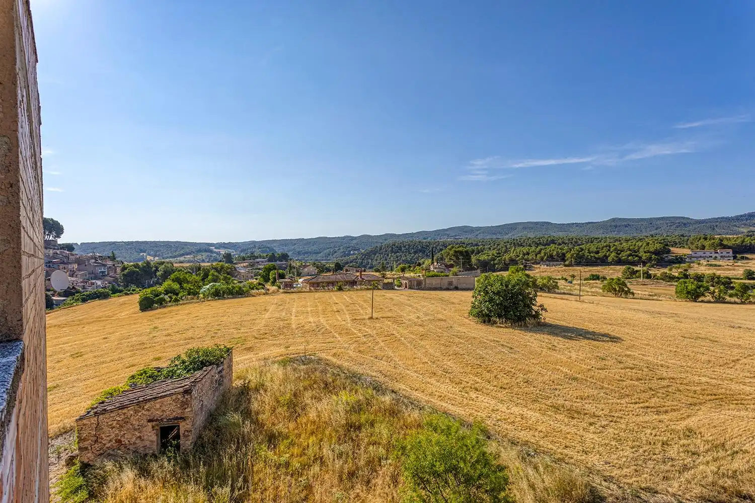 Wohnung zum Verkauf in Sant Martí de Tous mit Terrasse, Abstellraum und Balkon