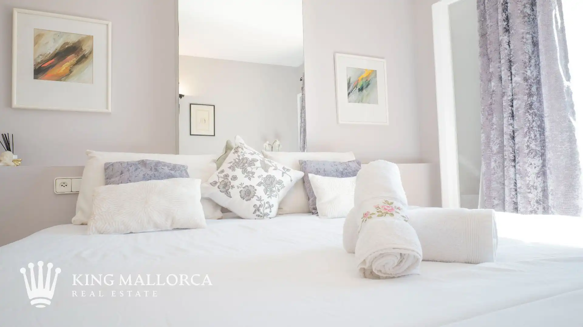 Schlafzimmer von Einfamilien-Reihenhaus zum Verkauf in Calvià mit Klimaanlage, Heizung und Privatgarten